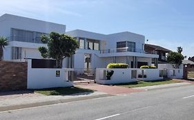 Martha'S Guesthouse